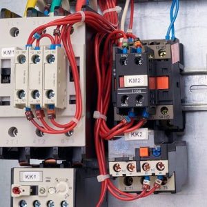 نقش کنتاکت‌های کمکی (Auxiliary Contacts) در مانیتورینگ وضعیت کلید S5 تلرگان
